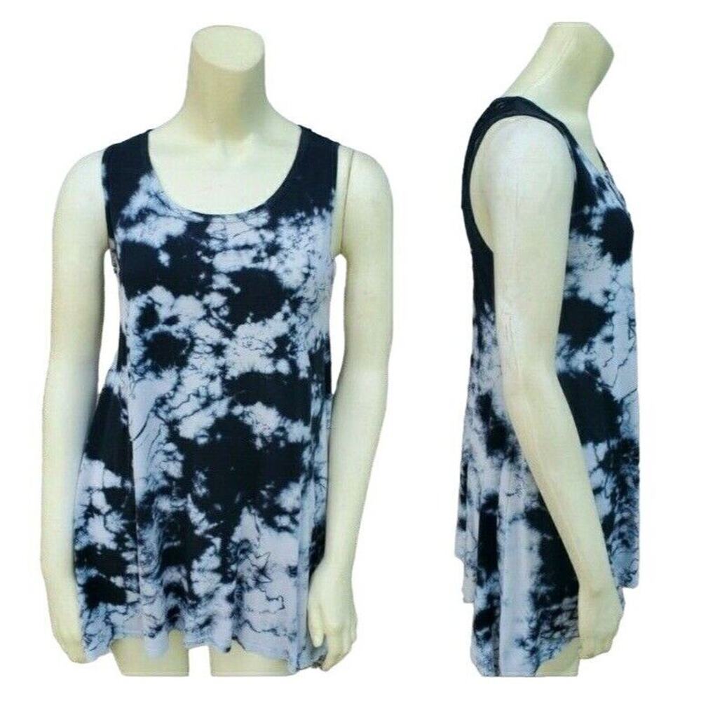 American Age Tank Size Small Womens Black White‎ Sleeveless Crew Neck Top